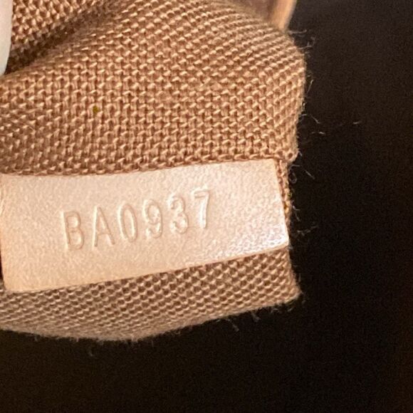 Louis Vuitton Alma PM Monogram Satchel Bag Dust-bag Lock & 2 Keys - Picture 16 of 17